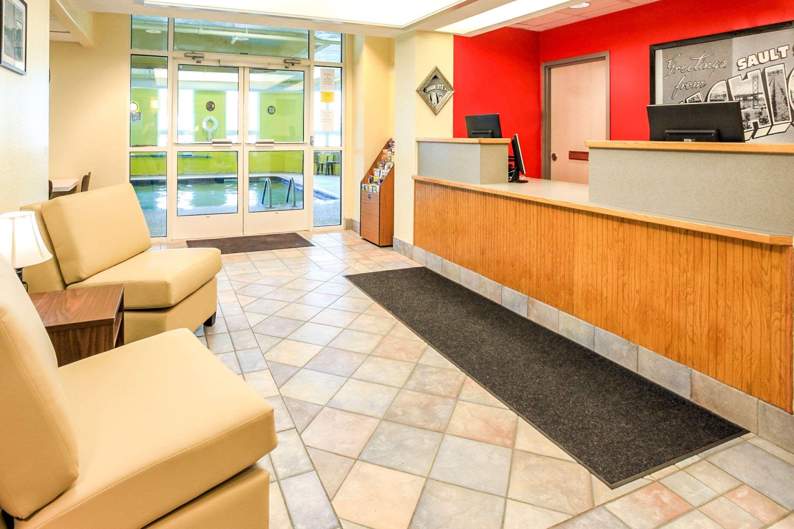 Hotel Super 8 By Wyndham Sault Ste. Marie Exteriér fotografie